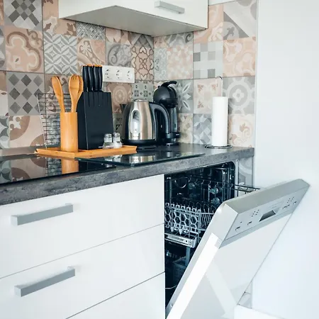 Apartman Sea Sun With 2 Bedrooms And Pool, Near *