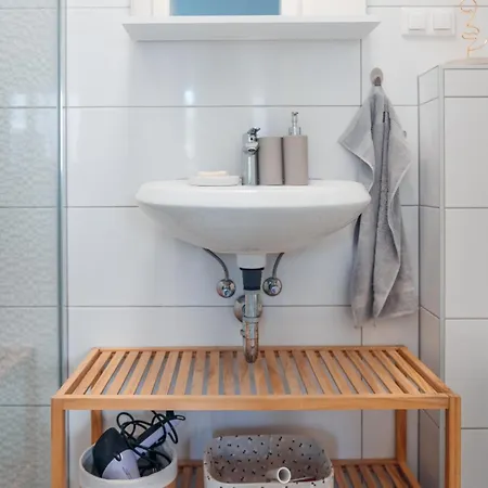 Sea Sun With 2 Bedrooms And Pool, Near *
