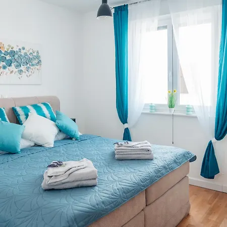 Lejlighed Sea Sun With 2 Bedrooms And Pool, Near